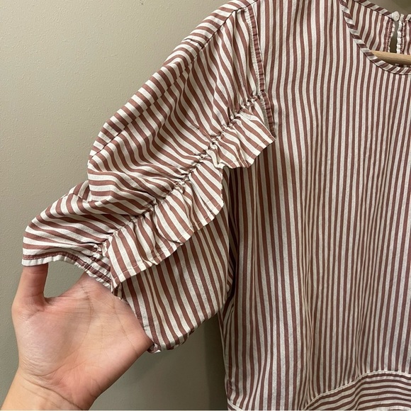 Club Monaco ruffle short-sleeve striped cropped top size small - Picture 8 of 10